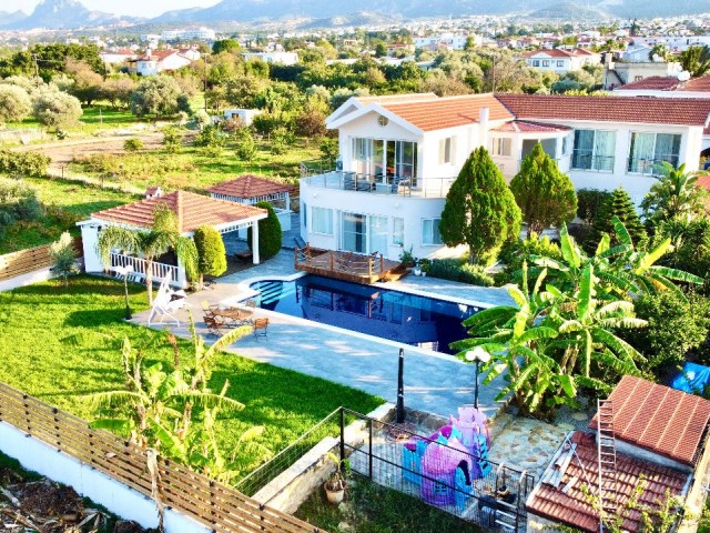 DUPLEX-VILLA ZU VERMIETEN IN CHATALKÖY! ** 