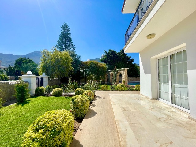 3 + 2 Villa zum Verkauf in Kyrenia Bellapais! ** 