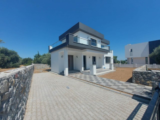 Sofortige Lieferung Moderne Architektur Duplex freistehende Villa in Catalkoy! 