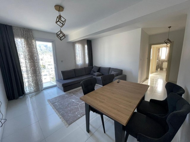 Das Zentrum von Kyrenia ist 9.3+1 neue Wohnung zum Verkauf mit herrlicher Aussicht auf der Etage ** 