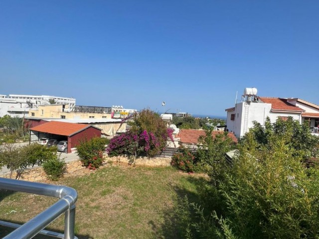 VILLA MIT BERG- UND MEERBLICK IN ÇATALKÖY ZU VERKAUFEN!