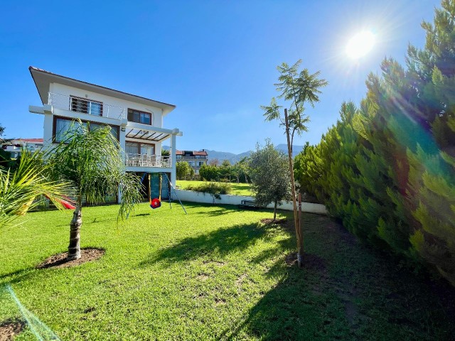 Villa For Sale in Çatalköy, Kyrenia