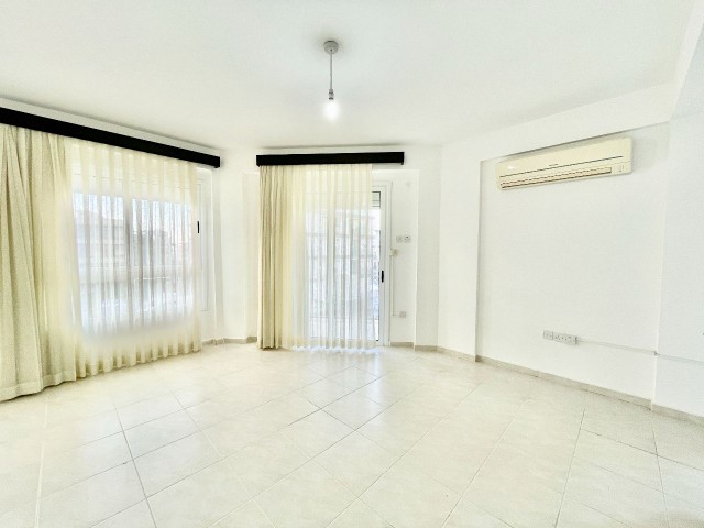 Flat For Sale in Girne Merkez, Kyrenia