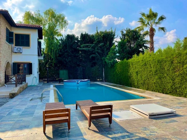 Villa For Sale in Çatalköy, Kyrenia