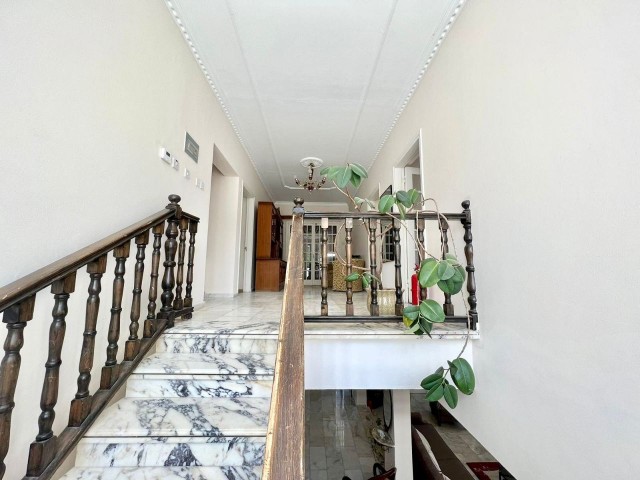 4+2 VILLA WITH LARGE GARDEN ON THE GIRNE RING ROAD!