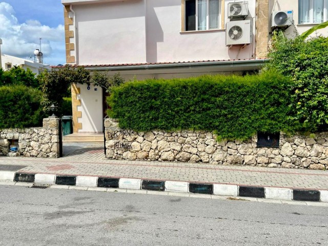 Twin villas within walking distance of the main road and the sea in Alsancak!