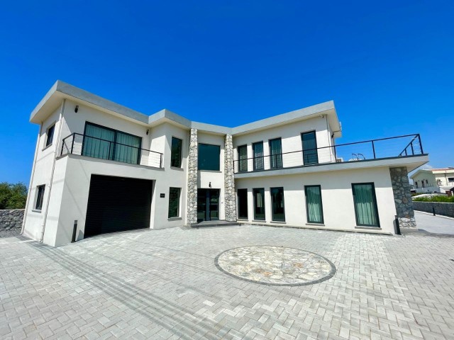 Girne Çatalköy’de Satılık lüks modern villa!