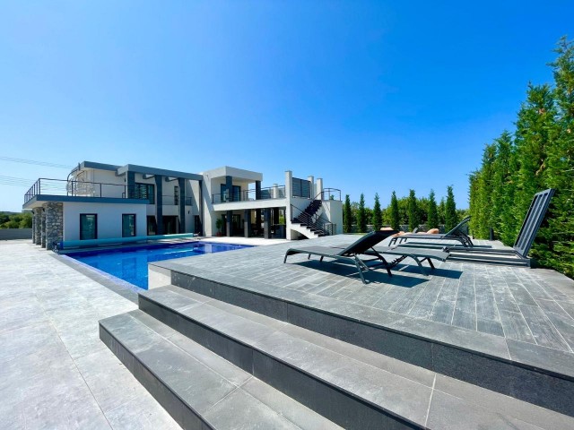 Girne Çatalköy’de Satılık lüks modern villa!