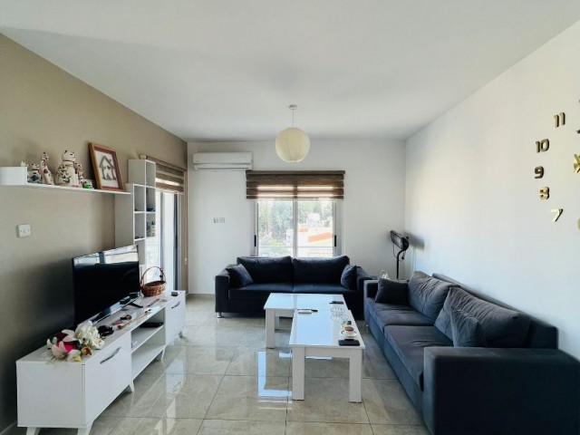 GİRNE MERKEZİ KONUMUNDA SATILIK 2+1 DAİRE 