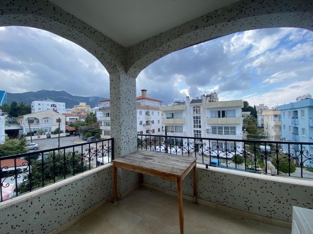 3+1 FLAT FOR SALE IN KYRENIA CENTER