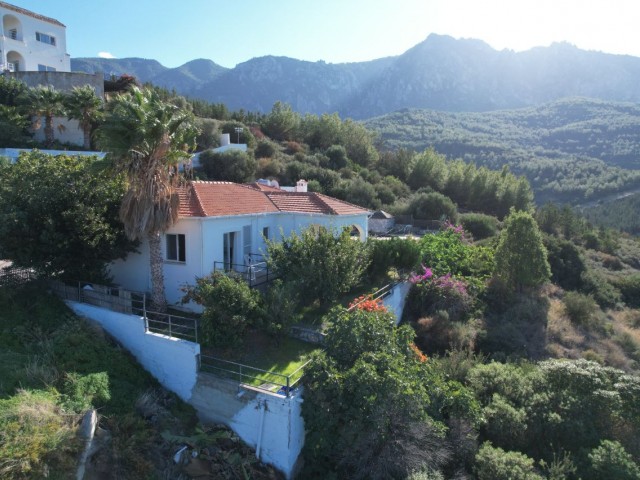 🍀FRISTIGE VILLA ZU VERKAUFEN in Edremit mit atemberaubendem Meerblick und privatem Pool.