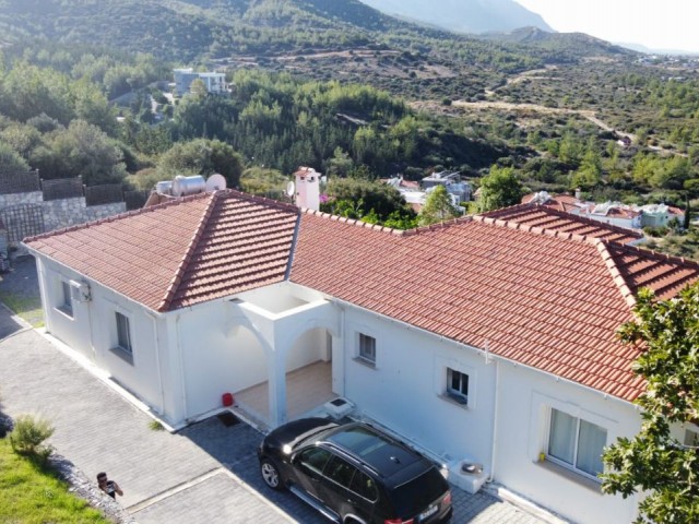 🍀DETACHED VILLA FOR SALE in Edremit with a stunning sea view and a private swimming pool..