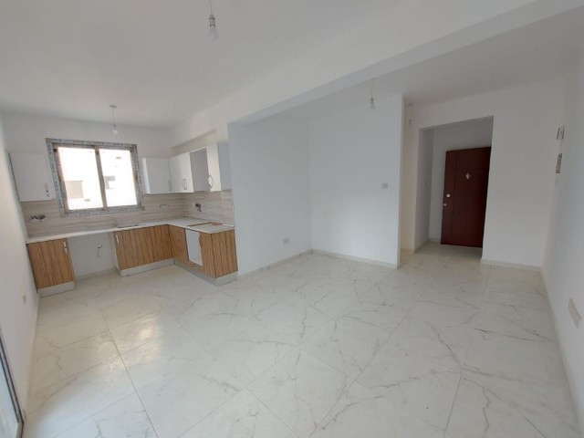 New 2+1 Flats Ready to Move in a Central Location in Kyrenia / Alsancak..