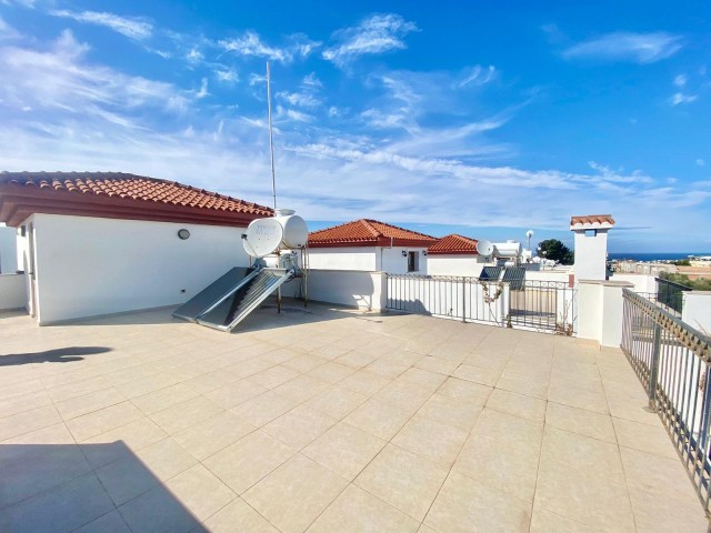 3+1 VILLA FOR SALE WITH POOL AND LARGE ROOF TERRACE IN TRNC GIRNE DOGANKOY, WALKING DISTANCE TO THE OLD SCHOOL AND EVERYTHING YOU NEED, 5 MINUTES TO MARKETS, PUBLIC TRANSPORTATION AND RESTAURANTS.