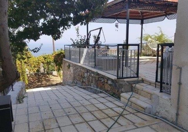 Detached House For Sale in Lapta, Kyrenia