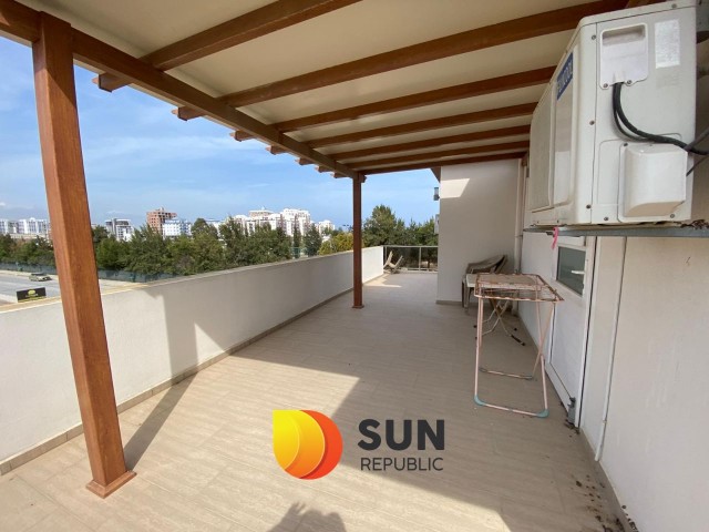 İskele Royal Sun'da Satılık 1+1 Penthouse Daire