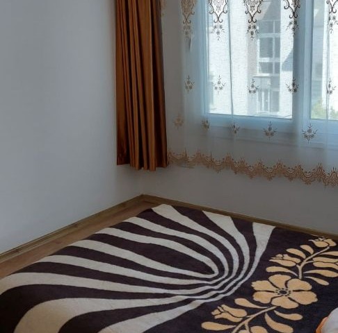 Lapta'da denize sıfır sitede full deniz manzaralı, 100m2 terasa sahip SATILIK 3+1 Penthouse