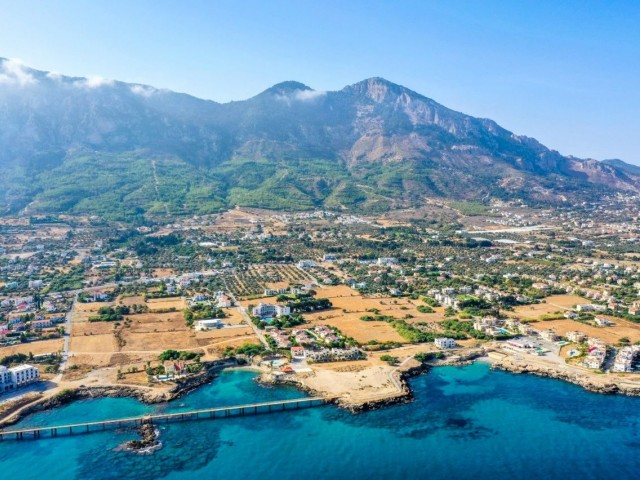 IMMOBILIEN ZUM VERKAUF IN KYRENIA LAPTA AM MEER ** 