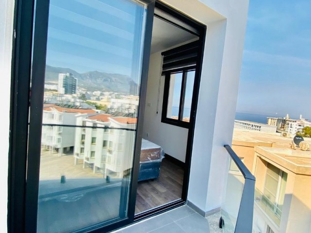 Kyrenia Center New super luxury houses with seafront marina view, 3+1 and 2+1 penthouse options.