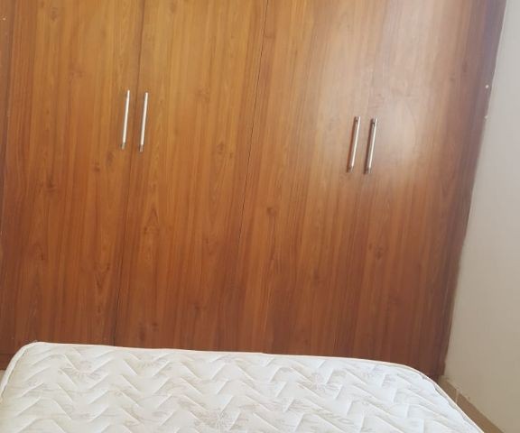 Lefkoşa Kaymaklı bölgesinde duraklara 2 dk mesafede kiralık 1+1 daireler