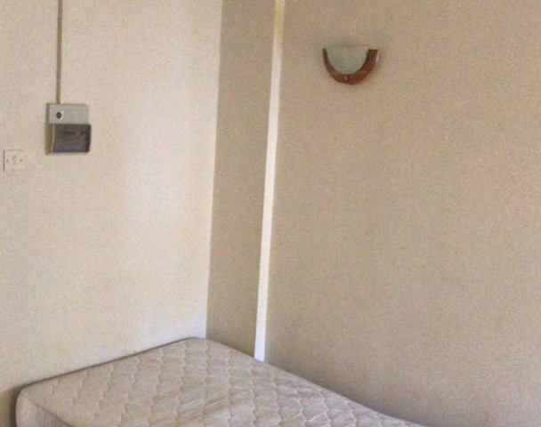 Lefkoşa Yenikent Bölgesinde kiralık 140m2 çok iyi durumda daire