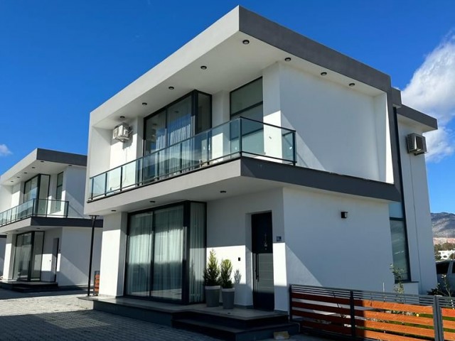 LEFKOŞA ERÜLKÜ I.E. LUXURY VILLAS FOR SALE! ** 