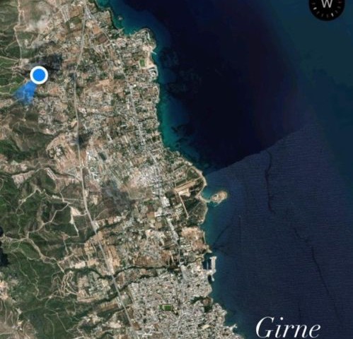 Girne Alsancak Denize Sıfır 10 1\2 Dönüm Satılık Arsa (Çıkartma Plajı Yanı) 