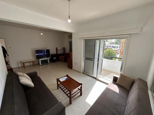 Ground floor 3+1 apartment for rent in Nicosia Kaymakli