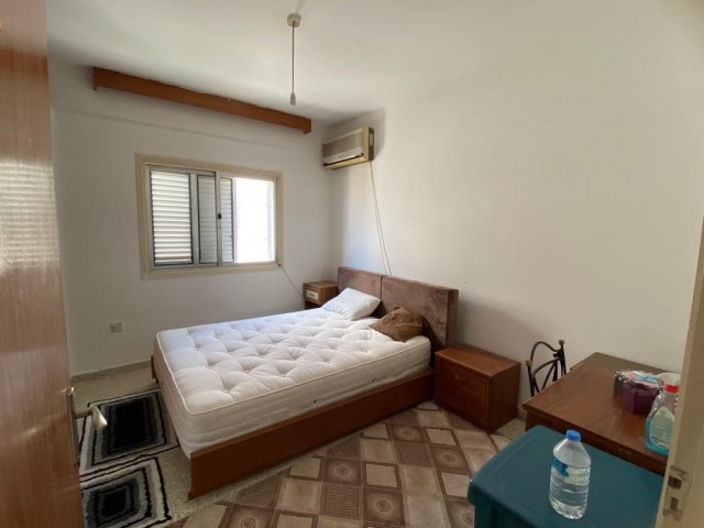 3+2 large apartment for rent in Kşklüçiftlik area of Nicosia 