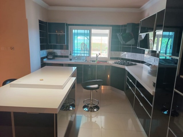 LEFKOŞA FOR RENT 2+1 VILLA HAMİTKOY 