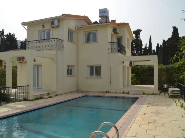 Price reduced! Good location stunning 3 bedroom furnished villa with private swimming pool and garden 