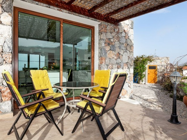 Stone Feature 3 Bed Villa With T-Shaped Pool Only 150m From The Sea   