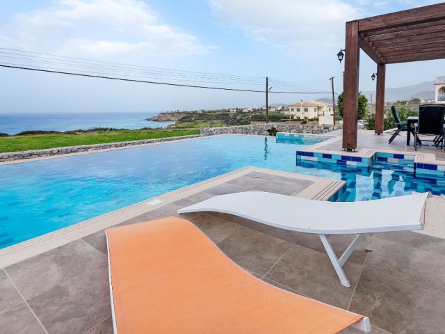 Stone Feature 3 Bed Villa With T-Shaped Pool Only 150m From The Sea   