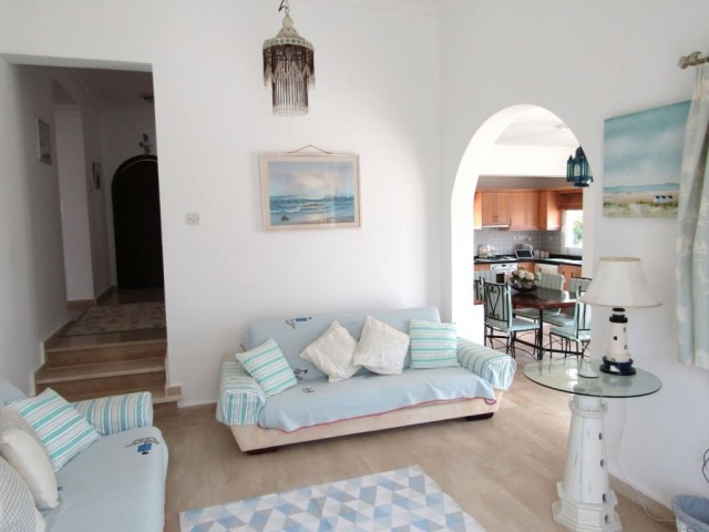 4 Bedroom Villa in Seafront location