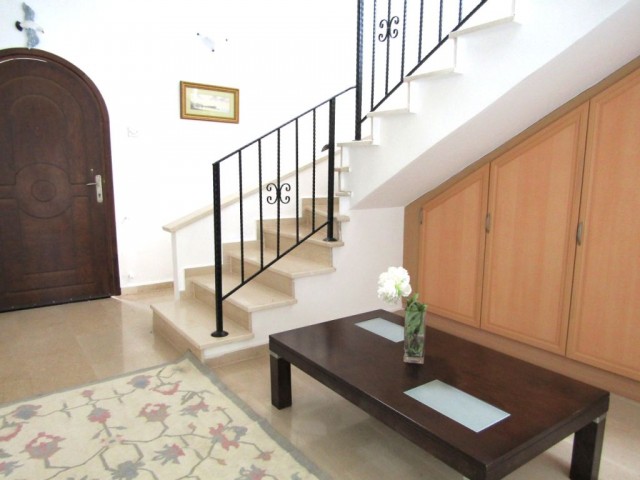 4 Bedroom Villa in Seafront location