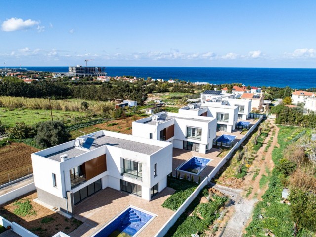 Plaja sadece birkaç metre mesafede modern Tasarımlı 3 Yatak Odalı Villa ** 