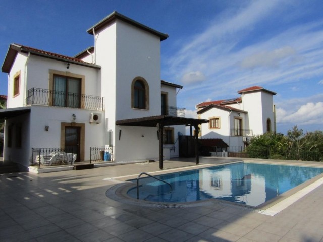 Spacious 3 Bedroom Villa In Esentepe, Only 2 Mins From Korineum Golf