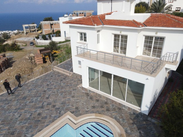 Amazing 4 Bedroom Villa with Dream filled Sea & Mountain Views.