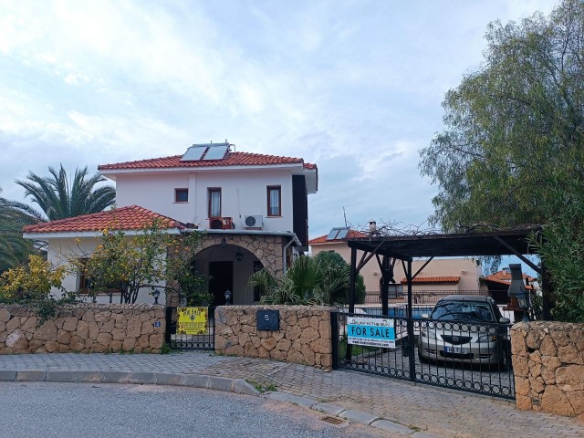Wunderschöne traditionelle Villa mit 3 Schlafzimmern im beliebten Dorf Karaağaç