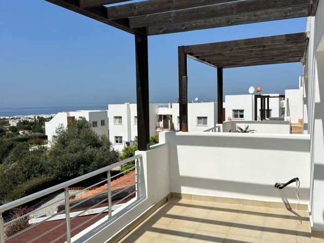 Amazing Value New 2 Bed Penthouse Apartment on completed well maintained development