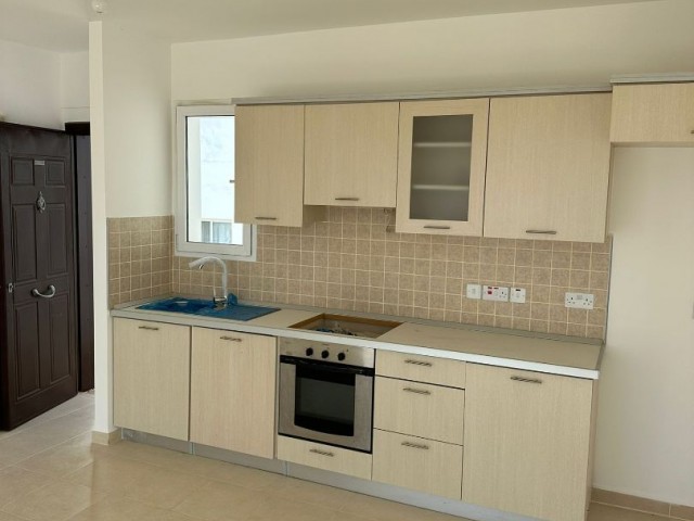 Amazing Value New 2 Bed Penthouse Apartment on completed well maintained development