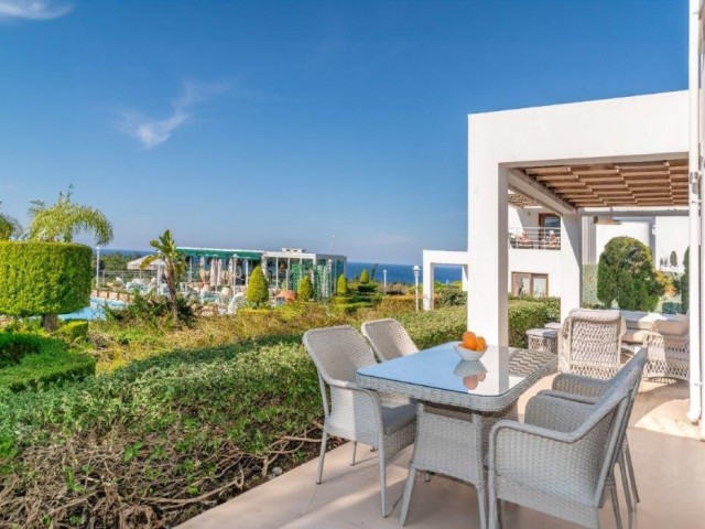 Paradise Found: Luxurious 3-Bedroom Garden Apartment with Spectacular Views