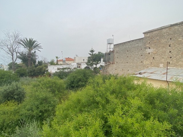 INVESTITIONSMÖGLICHKEIT IN ALSANCAK YAYLA NACHBARSCHAFT MIT BLICK AUF DIE BERGE UND DAS MEER ** 