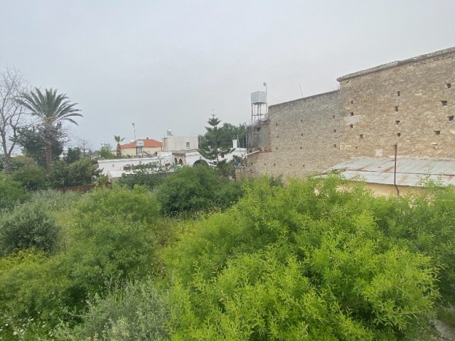 INVESTITIONSMÖGLICHKEIT IN ALSANCAK YAYLA NACHBARSCHAFT MIT BLICK AUF DIE BERGE UND DAS MEER ** 