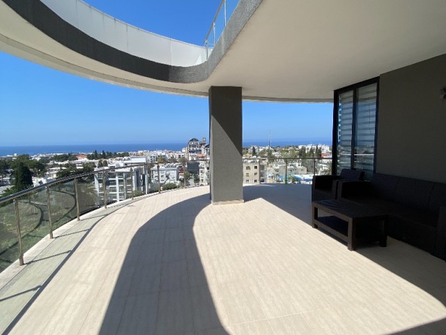 2 + 1 PENTHOUSE MIT MEER - UND STADTBLICK VON ALLEN ZIMMERN ** 