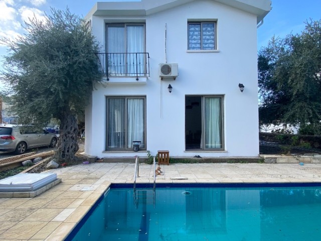 4+1 VILLA WITH 5 mins DISTANCE TO CITY CENTER ✔️2 en suit bedrooms ✔️Private pool✔️Garden