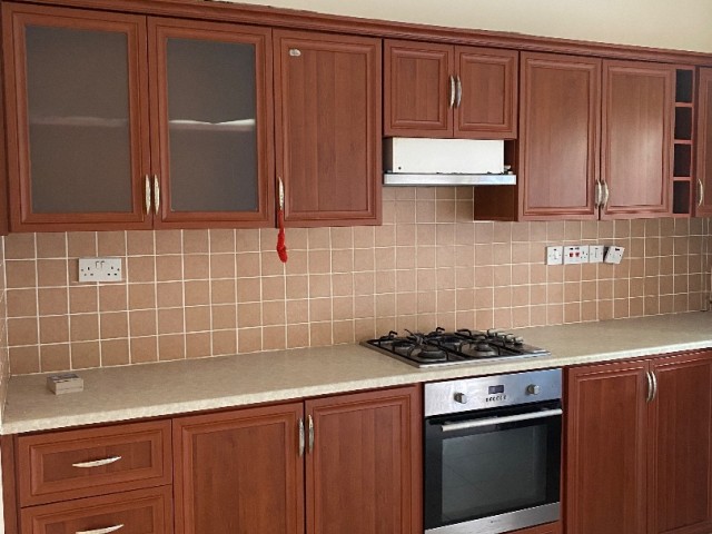 3+1 FLAT FOR SALE WITH GARDEN WITH WALKING DISTANCE TO MACCARA SHOP