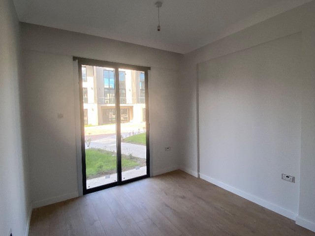 2+1 FLAT WITH WALKING DISTANCE TO THE BEACH, CASINO AND MAIN ROAD 