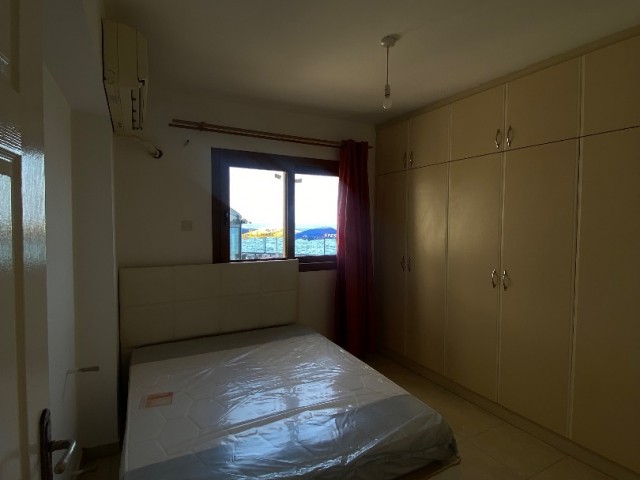 Furnished 3+1 in Karakum, close to Girne Univercity next to the sea ! tv will be bought