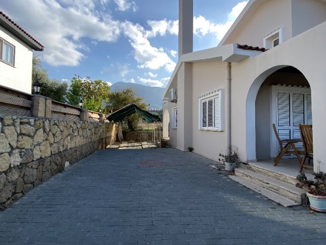 3+1 VILLA CLOSE TO UNCLE SAMS AND BELLAPAIS SCHOOL